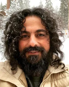 علی پژوهشگر