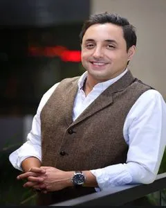 امیرحسین رستمی