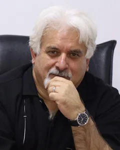 ایوب دانشور