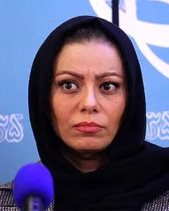 بهنوش صادقی