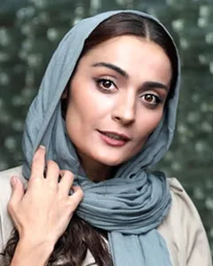 السا فیروز آذر