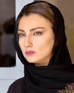 محیا دهقانی