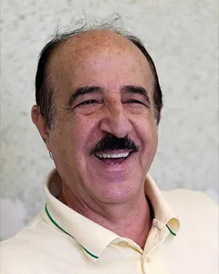 منوچهر آذری