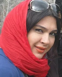 نازآفرین کاظمی