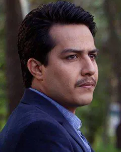 پویا مهدوی زاده