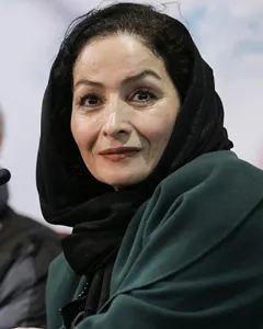 روشنک سه قلعگی