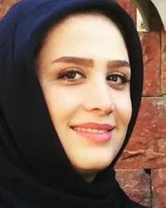 سارا روستاپور