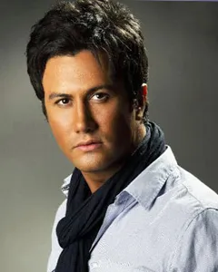 شاهرخ استخری