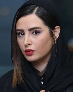 زهرا بهروزمنش