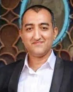 پورنگ پورشیرازی